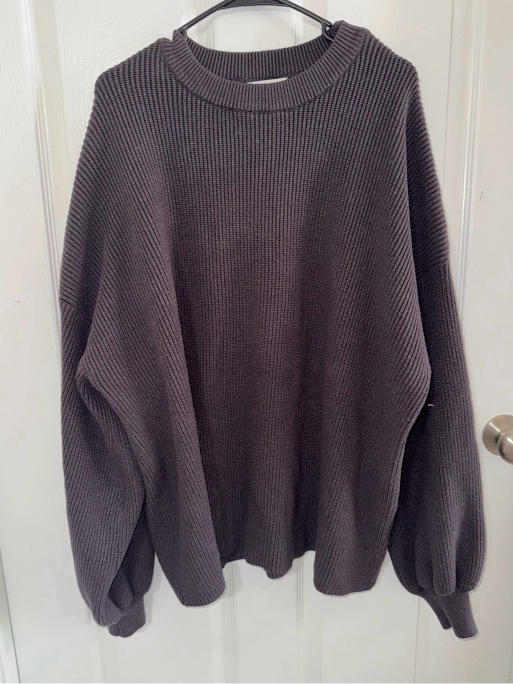 Oversized Ribbed Crewneck Sweater- L/XL - Picture 1 of 4